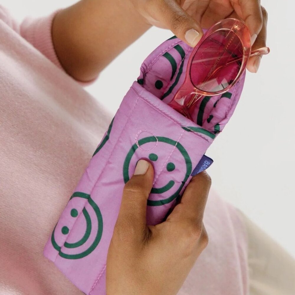 NWT Baggu Raspberry Happy Puffy Glasses Sleeve